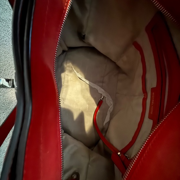 MICHAEL KORS Rivington Large Studded Leather Tote Bag - RED - Picture 5 of 8